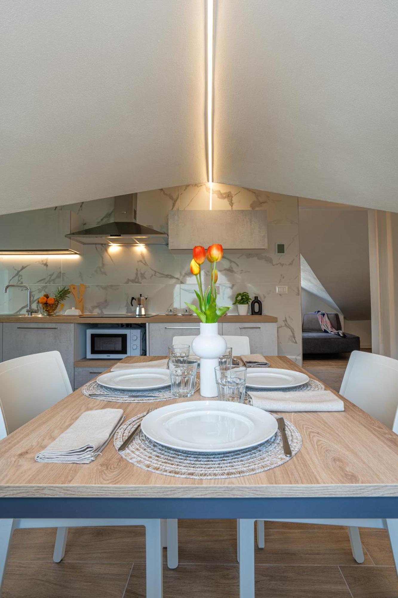 Inaugurazione 2024 - Villa Pratu Apartments A 100 Metri Dal Mare ريتشوني الغرفة الصورة